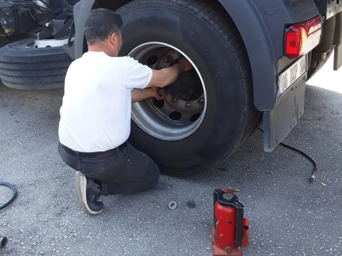 Yıldırım Oto Lastikçi